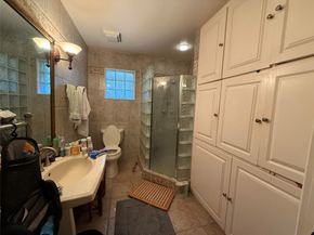 11127 Cedarhurst Drive, Houston TX 77096