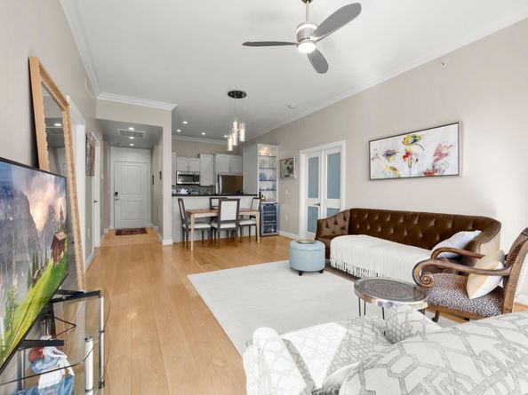 1900 Genesee Street 302, Houston TX 77006