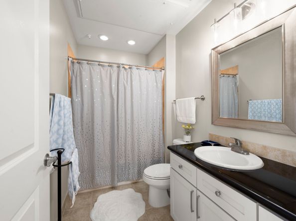 1900 Genesee Street 302, Houston TX 77006