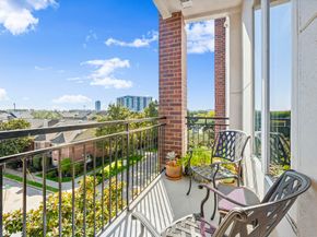 1900 Genesee Street 302, Houston TX 77006