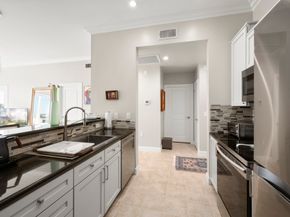 1900 Genesee Street 302, Houston TX 77006