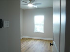 5947 Collingsworth Street, Houston TX 77026