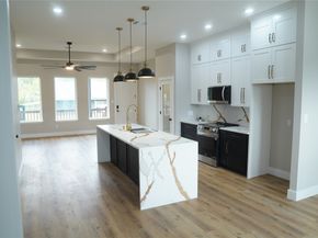 5947 Collingsworth Street, Houston TX 77026