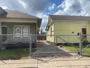 2005 Fulton Street, Houston TX 77009