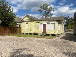 2005 Fulton Street, Houston TX 77009