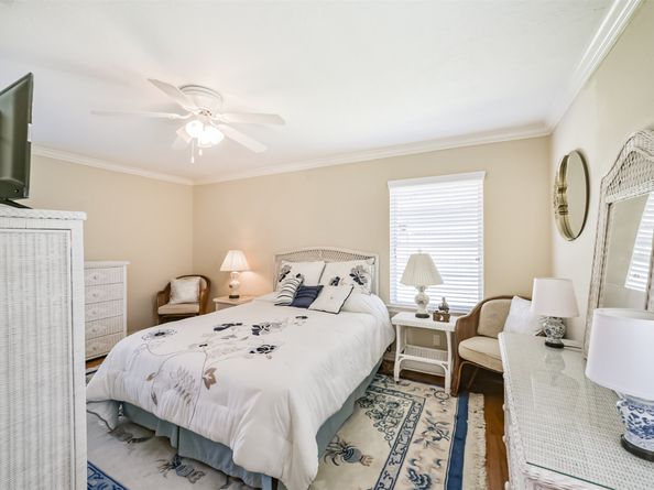 4558 Benning Drive, Houston TX 77035