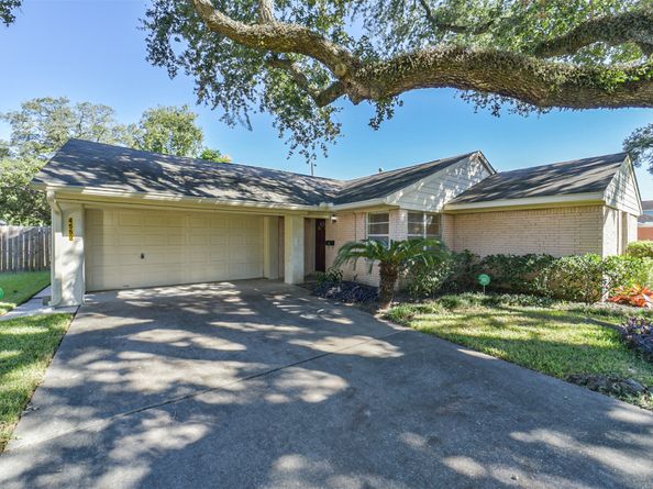 4558 Benning Drive, Houston TX 77035