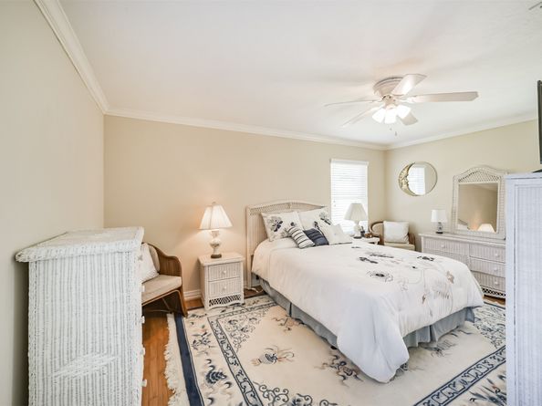 4558 Benning Drive, Houston TX 77035