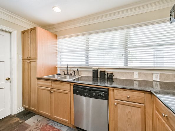 4558 Benning Drive, Houston TX 77035