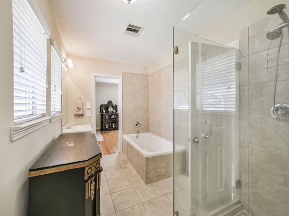 4558 Benning Drive, Houston TX 77035