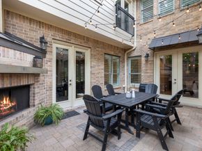 10 Mill Point Place, The Woodlands TX 77380