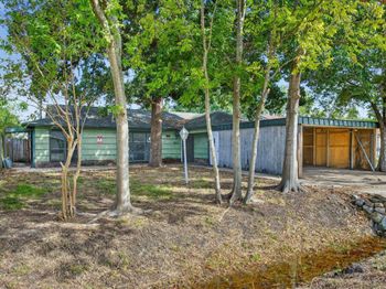 9022 Beverlyhill Street