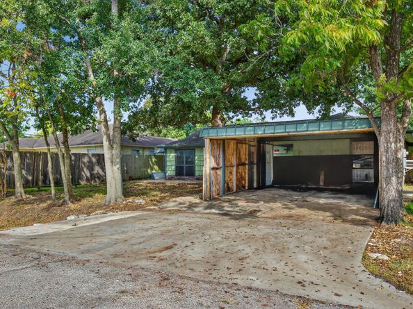 9022 Beverlyhill Street, Houston TX 77063