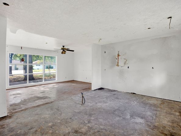 9022 Beverlyhill Street, Houston TX 77063