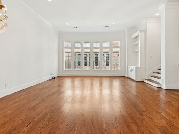 5636 Kiam Street B, Houston TX 77007