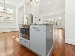 5636 Kiam Street B, Houston TX 77007