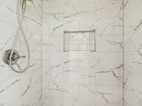 5636 Kiam Street B, Houston TX 77007