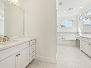 5636 Kiam Street B, Houston TX 77007