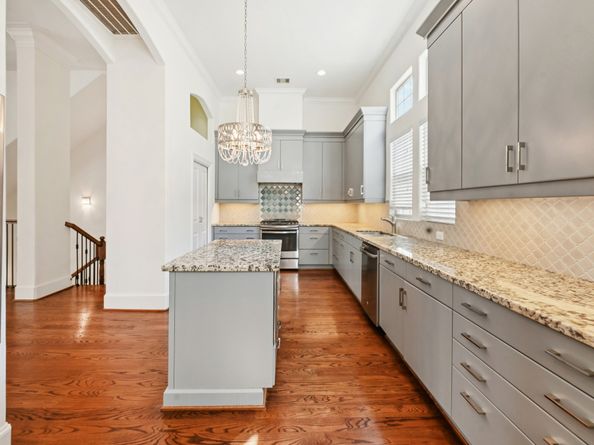 5636 Kiam Street B, Houston TX 77007