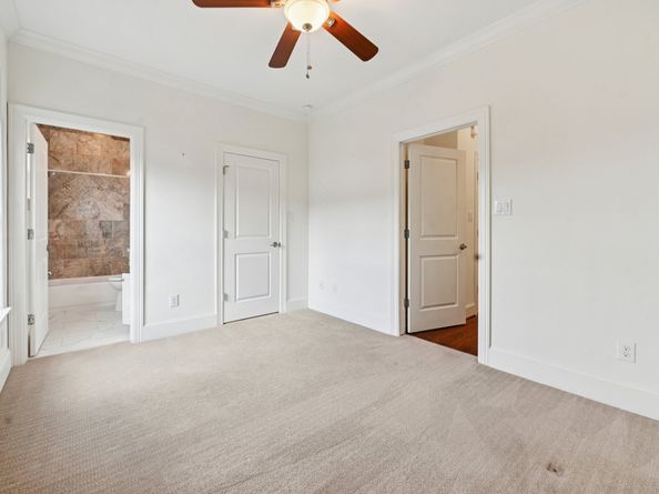 5636 Kiam Street B, Houston TX 77007