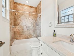 5636 Kiam Street B, Houston TX 77007