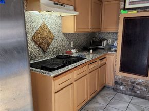 7230 Jadewood drive Drive, Houston TX 77088