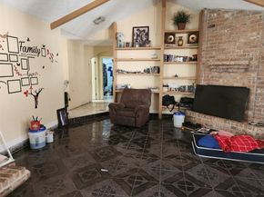 7230 Jadewood drive Drive, Houston TX 77088