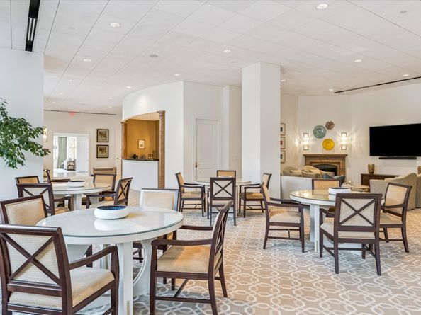 1100 Uptown Park Boulevard 102, Houston TX 77056