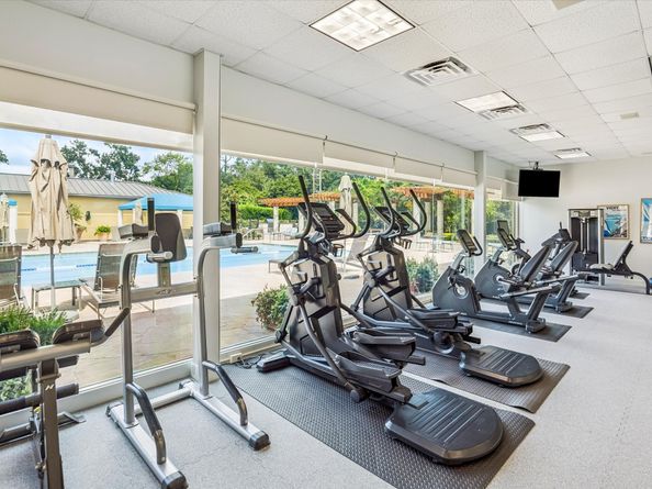 1100 Uptown Park Boulevard 102, Houston TX 77056