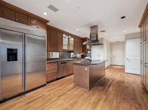 1100 Uptown Park Boulevard 102, Houston TX 77056