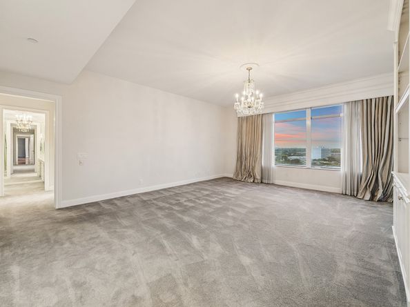 1100 Uptown Park Boulevard 102, Houston TX 77056