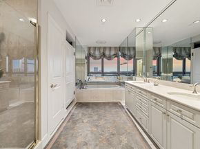 1100 Uptown Park Boulevard 102, Houston TX 77056