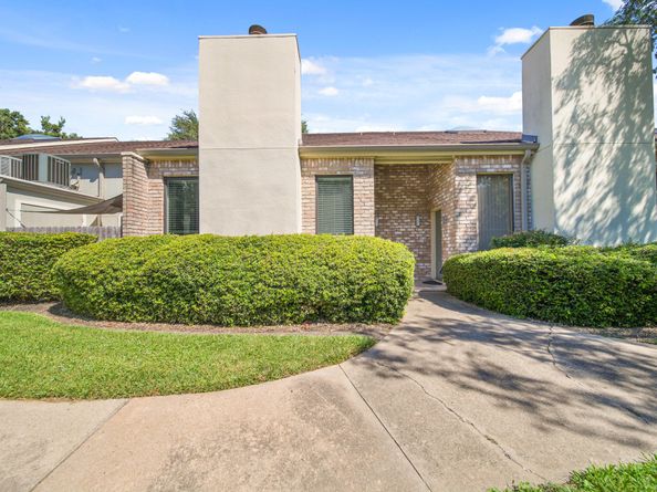 8100 Cambridge Street 61, Houston TX 77054