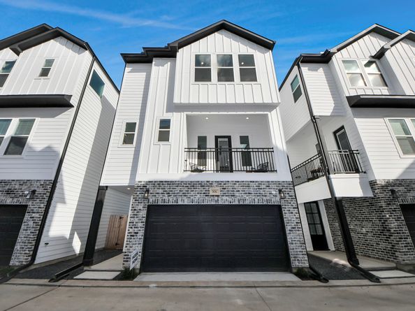 717 Marcella Street E, Houston TX 77091