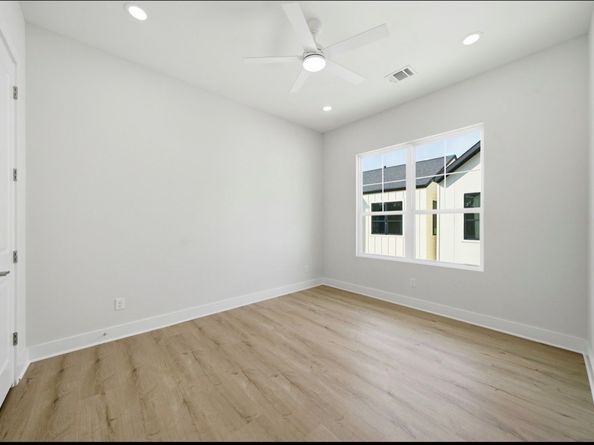 9417 Montridge Drive B, Houston TX 77080