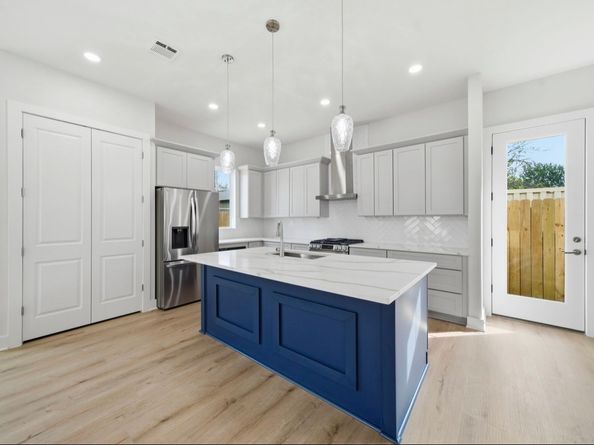 9417 Montridge Drive B, Houston TX 77080