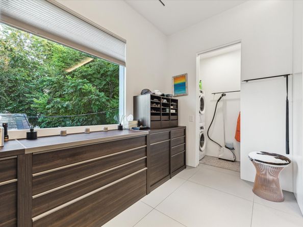 2169 University Boulevard, Houston TX 77030