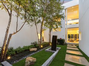 2169 University Boulevard, Houston TX 77030