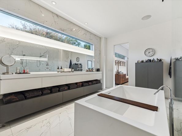 2169 University Boulevard, Houston TX 77030