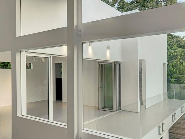 2169 University Boulevard, Houston TX 77030