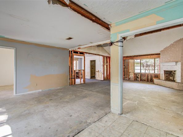 5118 Lawn Arbor Drive, Houston TX 77066