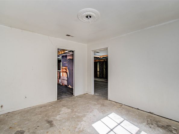 5118 Lawn Arbor Drive, Houston TX 77066