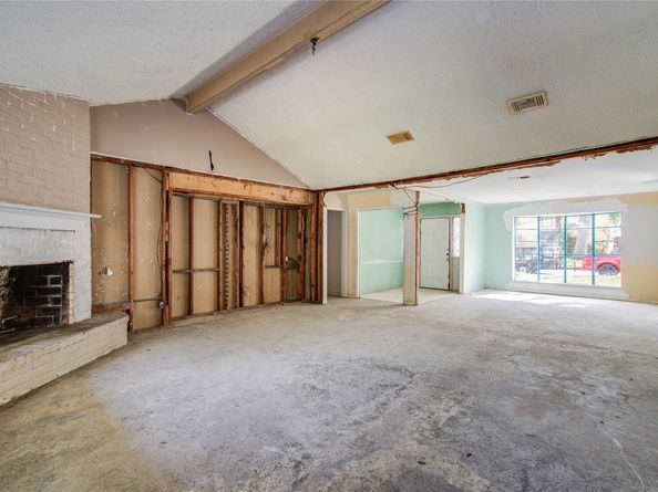 5118 Lawn Arbor Drive, Houston TX 77066