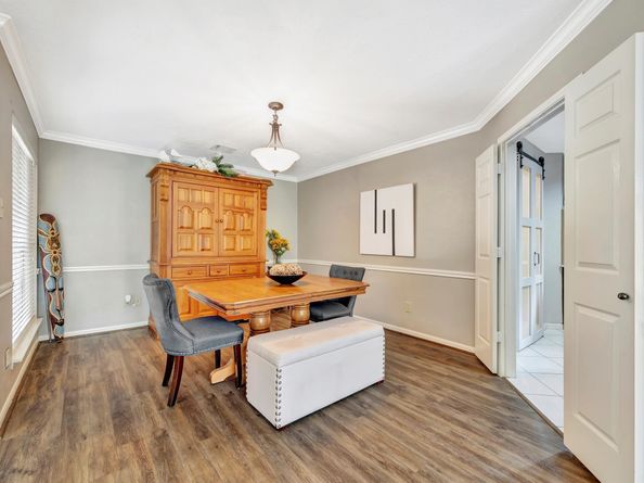 2806 Village Dale, Houston TX 77059