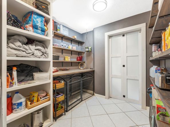 2806 Village Dale, Houston TX 77059