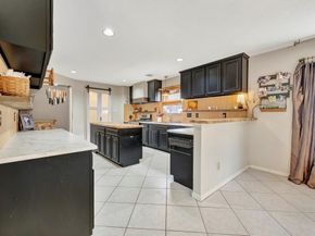 2806 Village Dale, Houston TX 77059