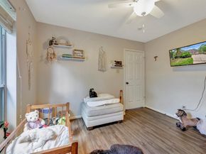 2806 Village Dale, Houston TX 77059