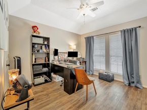 2806 Village Dale, Houston TX 77059