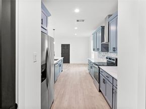 8136 Chateau Street, Houston TX 77028