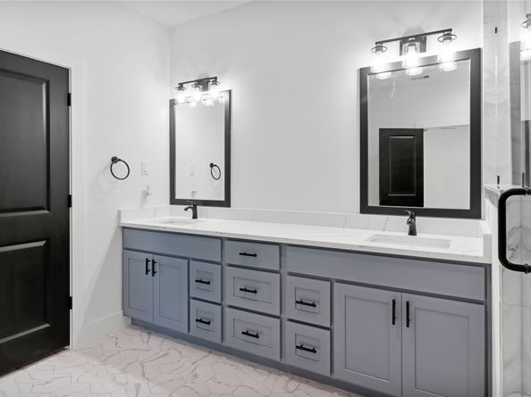 8136 Chateau Street, Houston TX 77028